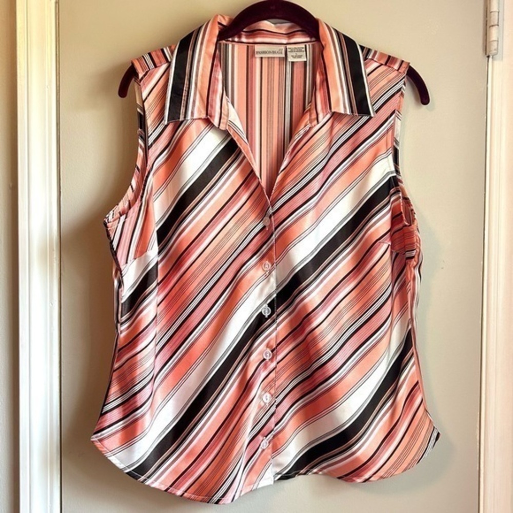 Fashion Bug Polyester Peach Striped Women’s Sleeveless Tank Top Button Blouse L